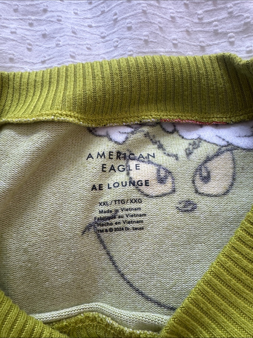 American Eagle Outfitters Green Grinch Print Women’s Pajama Set - Picture 2 of 2